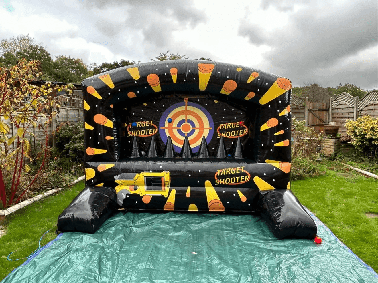 Giant garden game